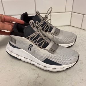 On Runs Cloud Tech Women Shoes